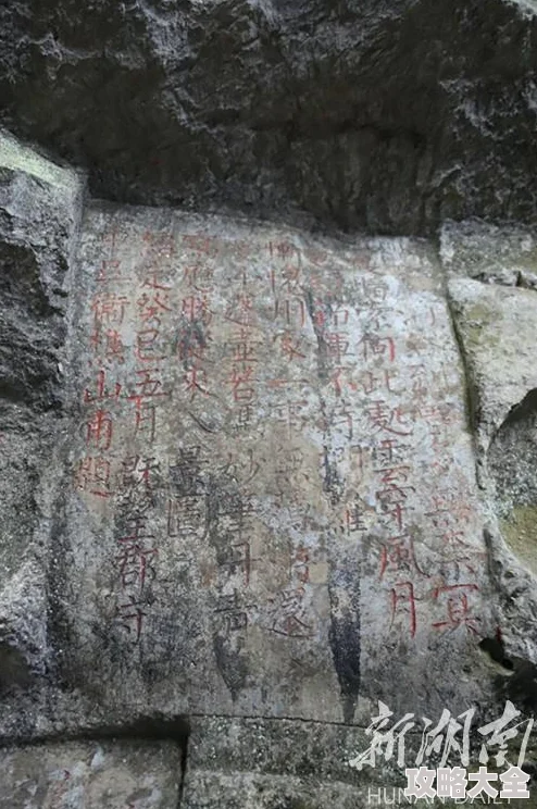 男人强行脱女人衣服扒开摸双胸视频据说拍摄地点在某废弃工厂还涉及多人参与警方已介入调查